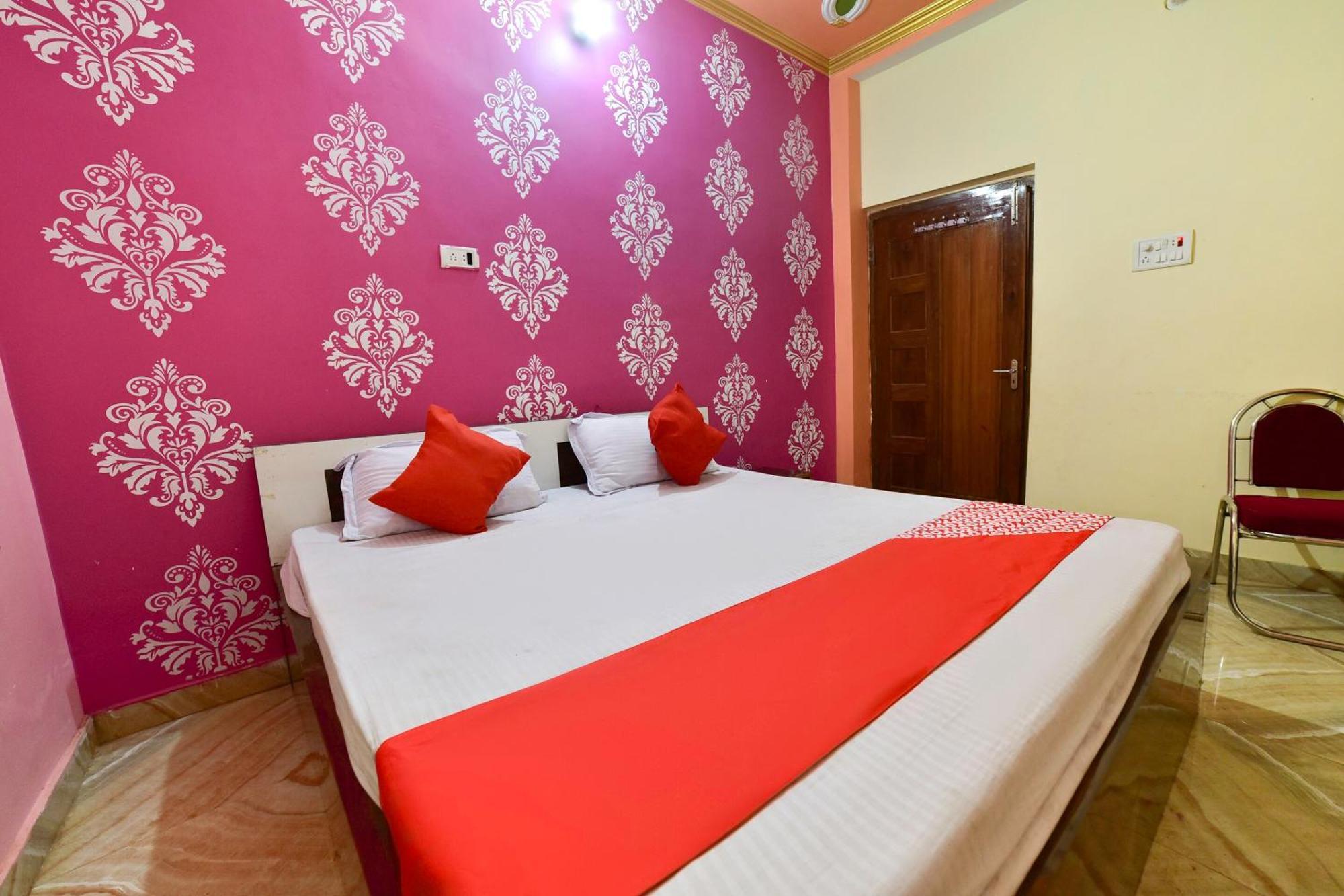Oyo Flagship Ashoka Guest House Bihta ภายนอก รูปภาพ