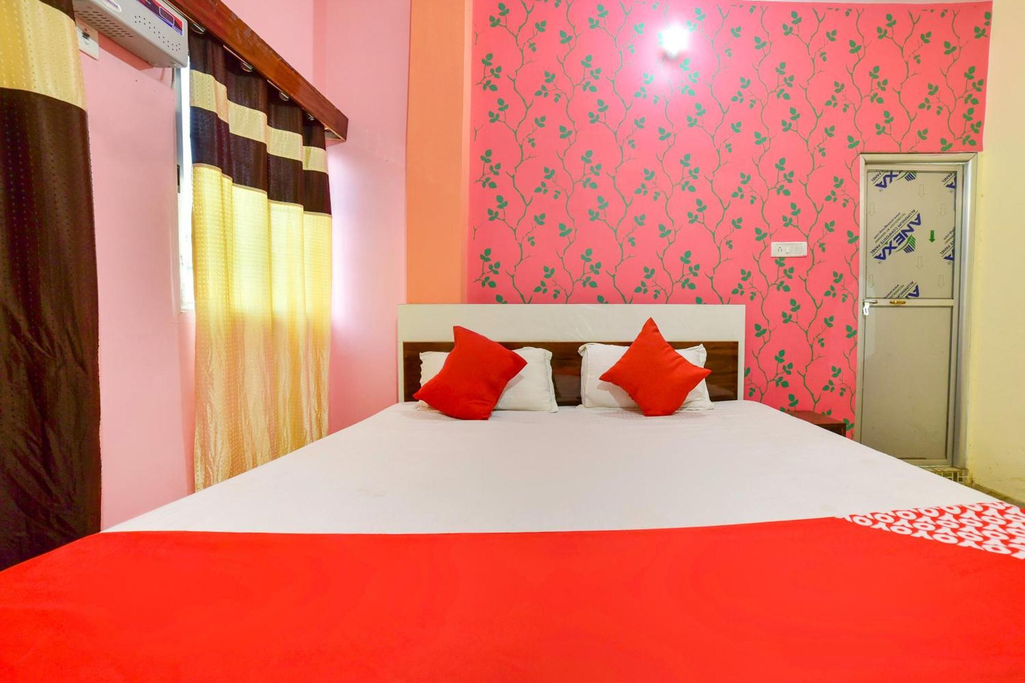 Oyo Flagship Ashoka Guest House Bihta ภายนอก รูปภาพ