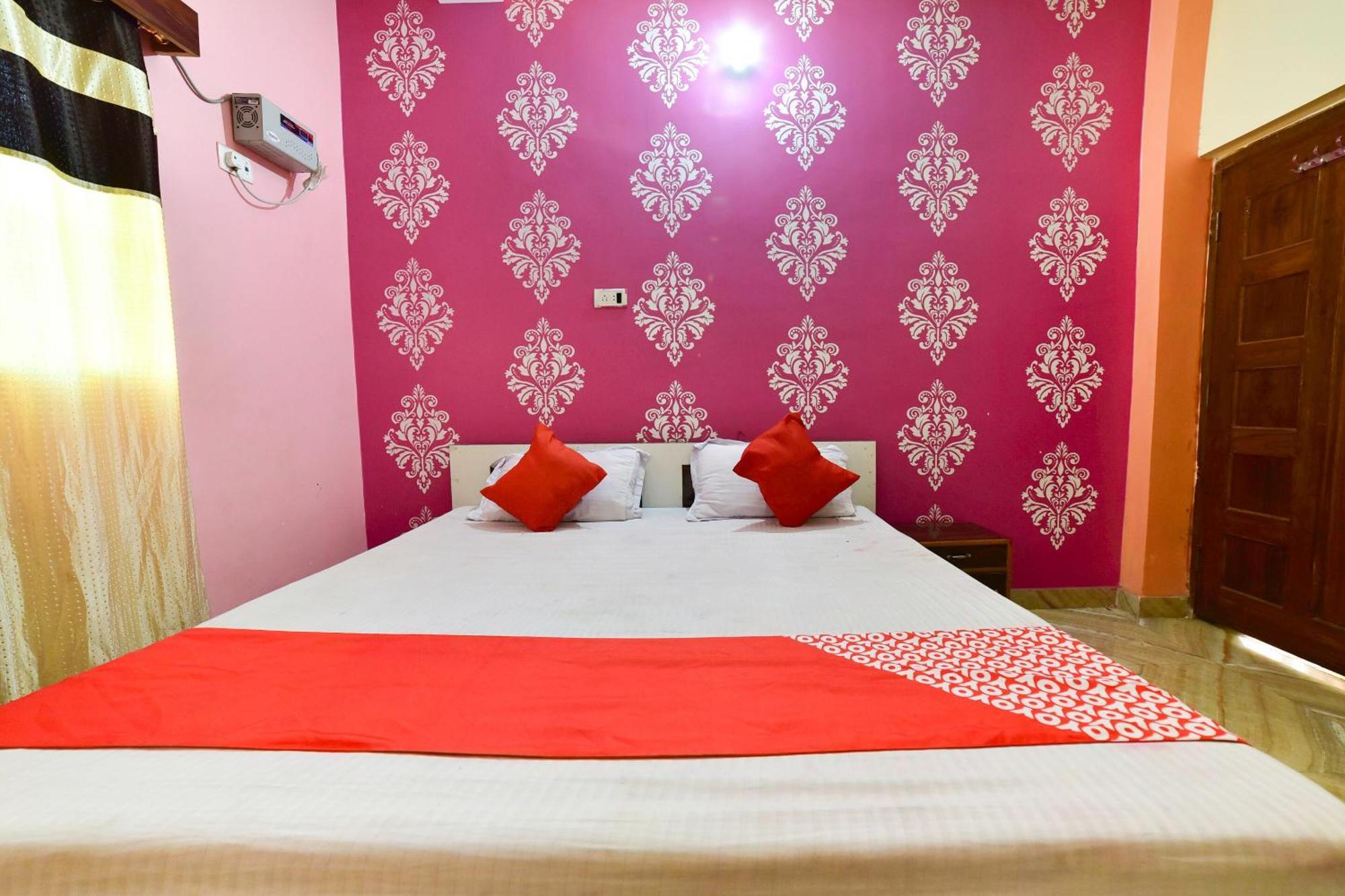 Oyo Flagship Ashoka Guest House Bihta ภายนอก รูปภาพ