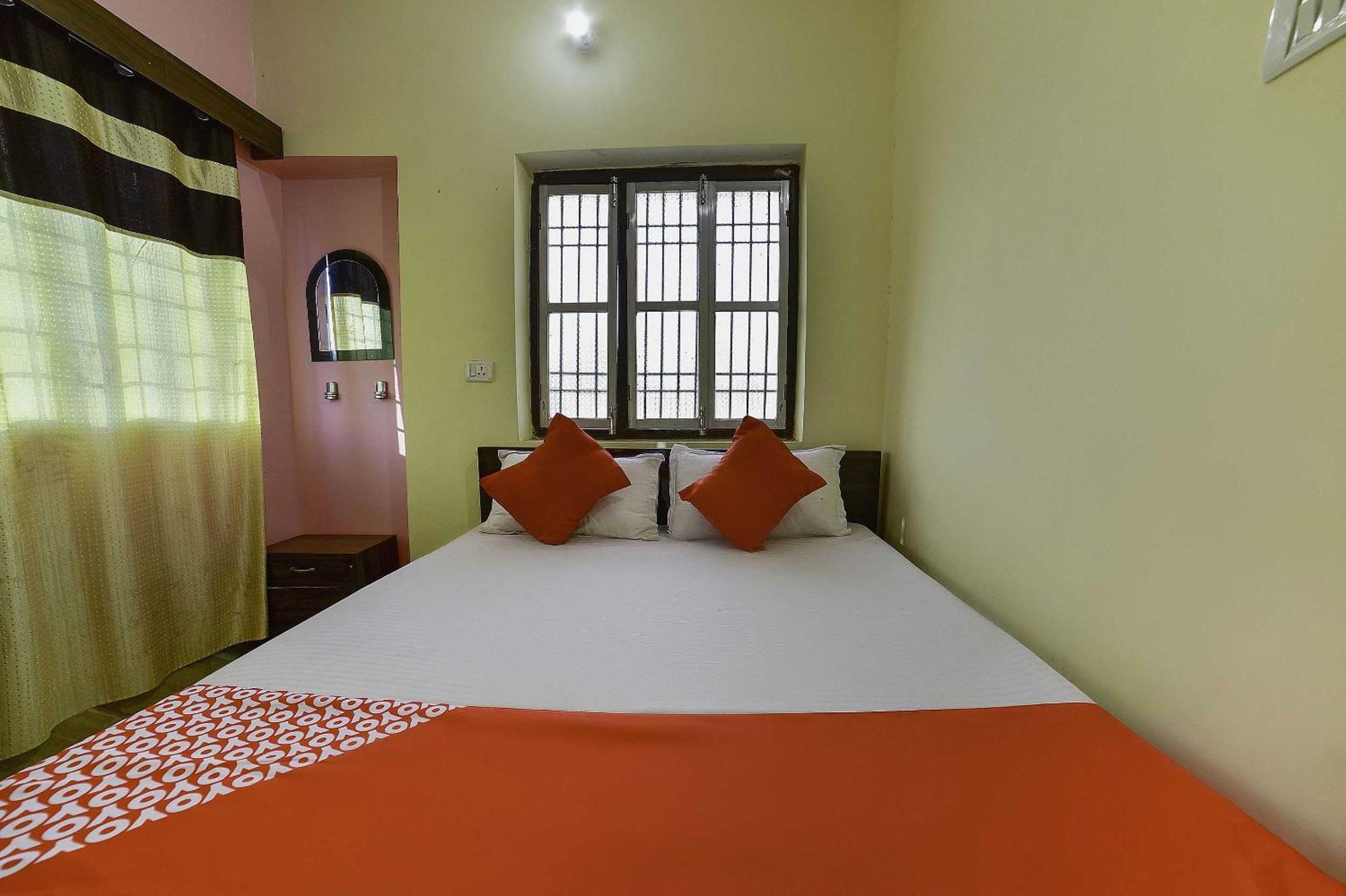 Oyo Flagship Ashoka Guest House Bihta ภายนอก รูปภาพ
