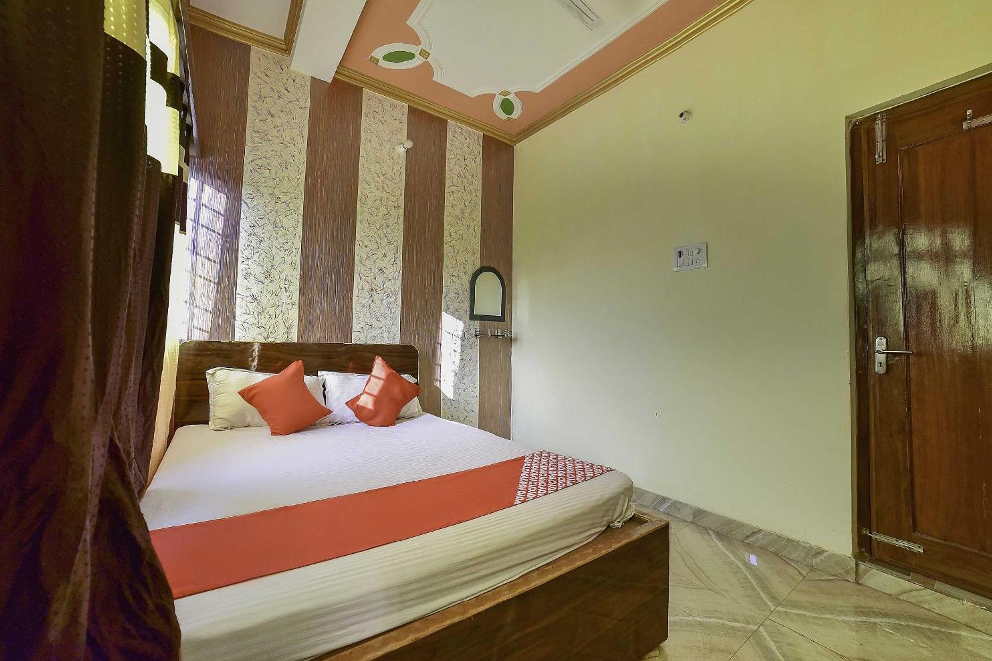 Oyo Flagship Ashoka Guest House Bihta ภายนอก รูปภาพ
